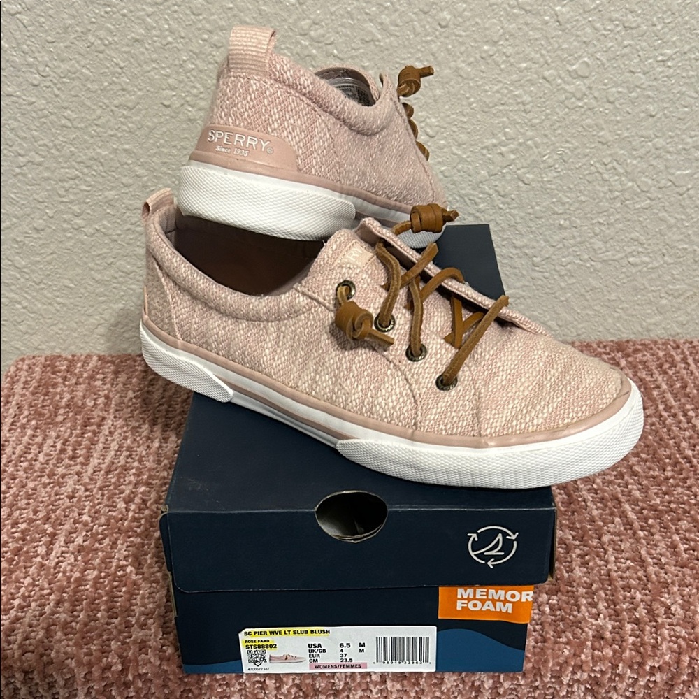 Sperry Light Pink Sneakers